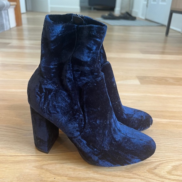 Mossimo | Blue Velvet Sock Booties - Size 7.5 - Picture 1 of 3